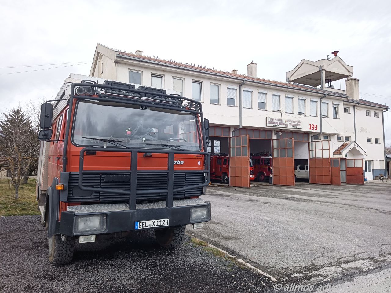 Allmo besucht die Feuerwache in Struga